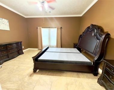 18206 Brightwood Park Lane - Photo Thumbnail 7