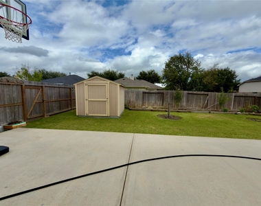 18206 Brightwood Park Lane - Photo Thumbnail 17
