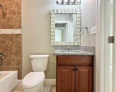 2855 Amber Avenue - Photo Thumbnail 15