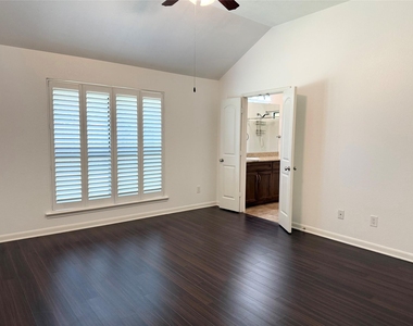1410 Summer Court - Photo Thumbnail 7