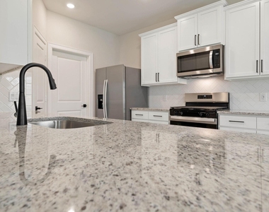 21571 Bluebonnet Bay Drive - Photo Thumbnail 9