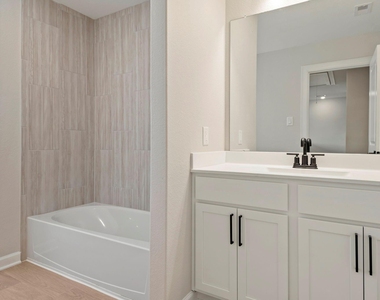 21571 Bluebonnet Bay Drive - Photo Thumbnail 13