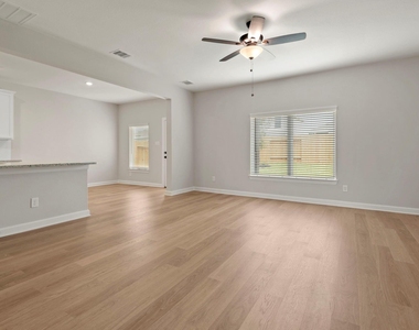 21571 Bluebonnet Bay Drive - Photo Thumbnail 3