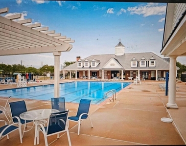 823 Aqua Vista - Photo Thumbnail 34