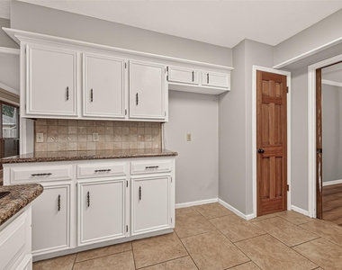 5410 Boyce Springs Drive - Photo Thumbnail 18