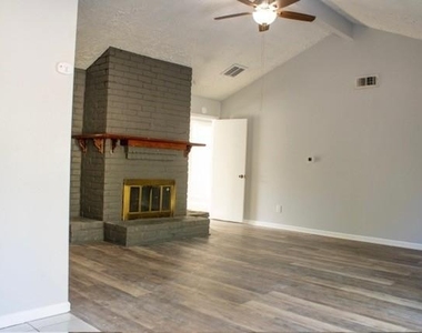 22318 Acorn Valley Drive - Photo Thumbnail 11