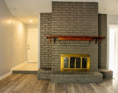 22318 Acorn Valley Drive - Photo Thumbnail 9