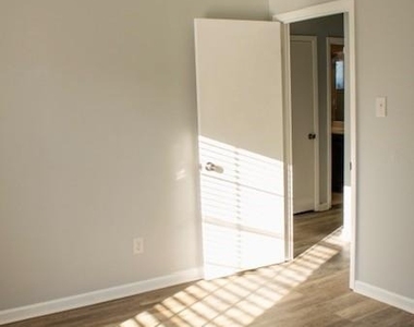 22318 Acorn Valley Drive - Photo Thumbnail 21