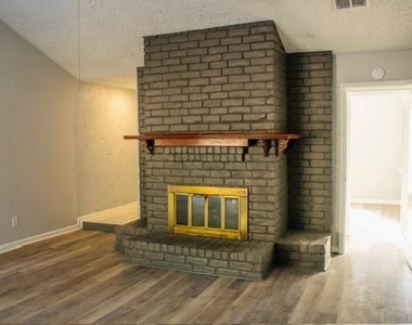 22318 Acorn Valley Drive - Photo Thumbnail 10