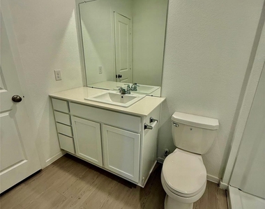 26730 Pairie Smoke Ln - Photo Thumbnail 17