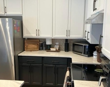 251 Harbour Row Drive - Photo Thumbnail 3