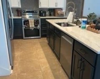 251 Harbour Row Drive - Photo Thumbnail 8