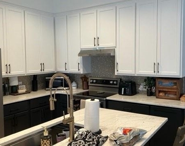 251 Harbour Row Drive - Photo Thumbnail 7