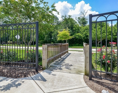 5627 Bending Crest Court - Photo Thumbnail 36