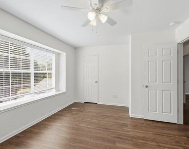 15127 Green Whisper Drive - Photo Thumbnail 13