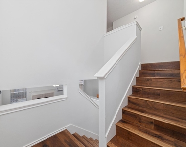 118 Anise Tree Place - Photo Thumbnail 2