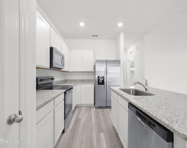 481 Buffum Avenue Ne - Photo Thumbnail 18