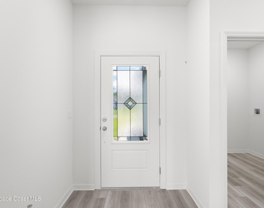 481 Buffum Avenue Ne - Photo Thumbnail 3