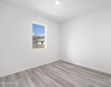 481 Buffum Avenue Ne - Photo Thumbnail 15