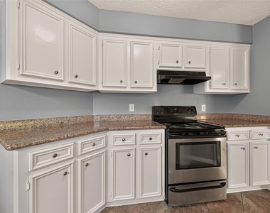 1338 Leadenhall Circle - Photo Thumbnail 15