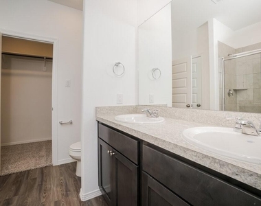 16630 Spirit Street - Photo Thumbnail 9