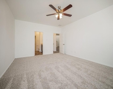 16630 Spirit Street - Photo Thumbnail 8