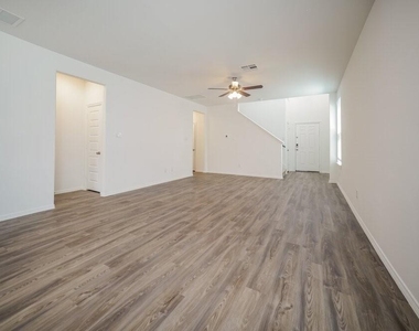 16630 Spirit Street - Photo Thumbnail 2