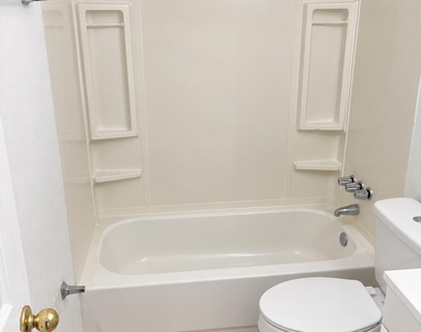 2456 Mercury Drive - Photo Thumbnail 7