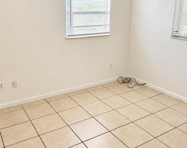 2456 Mercury Drive - Photo Thumbnail 6