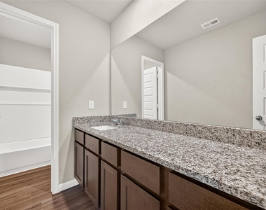 5342 Briana Dee Drive - Photo Thumbnail 21
