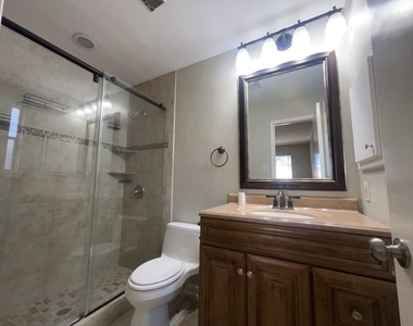 3107 Jenny Drive - Photo Thumbnail 5