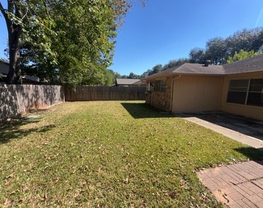 3107 Jenny Drive - Photo Thumbnail 17