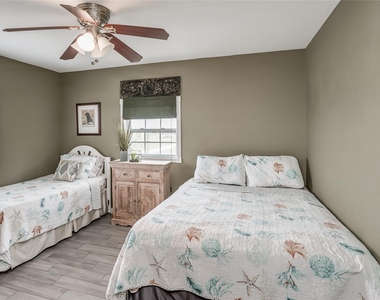 124 Mae Cir N - Photo Thumbnail 16