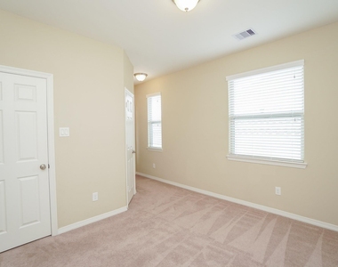 3434 Norwich Gardens Lane - Photo Thumbnail 23