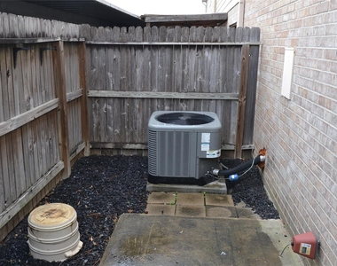 6111 Beverly Hill Street - Photo Thumbnail 26