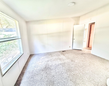 16481 Spring Rain Court - Photo Thumbnail 6