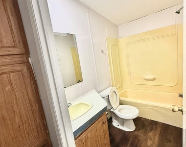 16481 Spring Rain Court - Photo Thumbnail 4