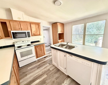 16481 Spring Rain Court - Photo Thumbnail 3