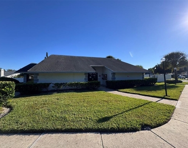 2765 Countryside Boulevard - Photo Thumbnail 32