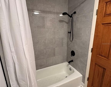2765 Countryside Boulevard - Photo Thumbnail 26