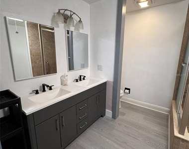2765 Countryside Boulevard - Photo Thumbnail 19