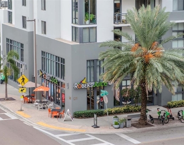 1120 E Kennedy Boulevard - Photo Thumbnail 30