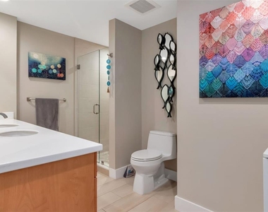 1120 E Kennedy Boulevard - Photo Thumbnail 18