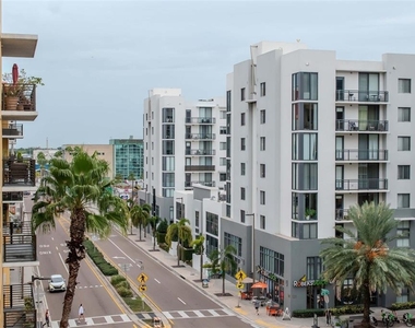 1120 E Kennedy Boulevard - Photo Thumbnail 36