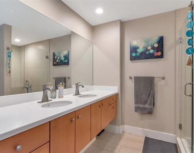 1120 E Kennedy Boulevard - Photo Thumbnail 19