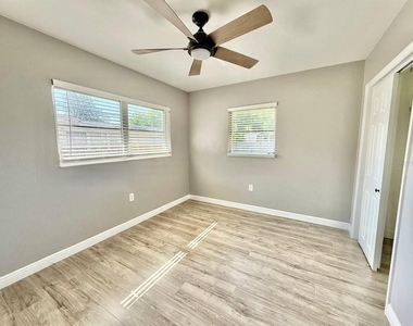1545 Illinois Road - Photo Thumbnail 21