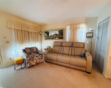 37819 Alissa Drive - Photo Thumbnail 8