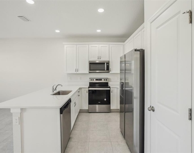 10912 Quickwater Court - Photo Thumbnail 10