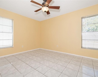 8530 Renald Boulevard - Photo Thumbnail 8