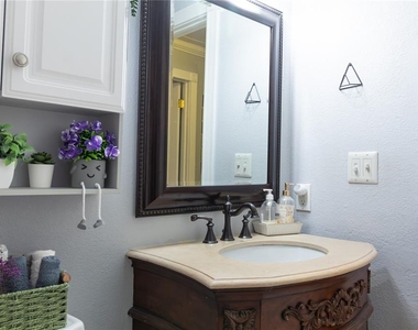 7298 Ulmerton Road - Photo Thumbnail 14